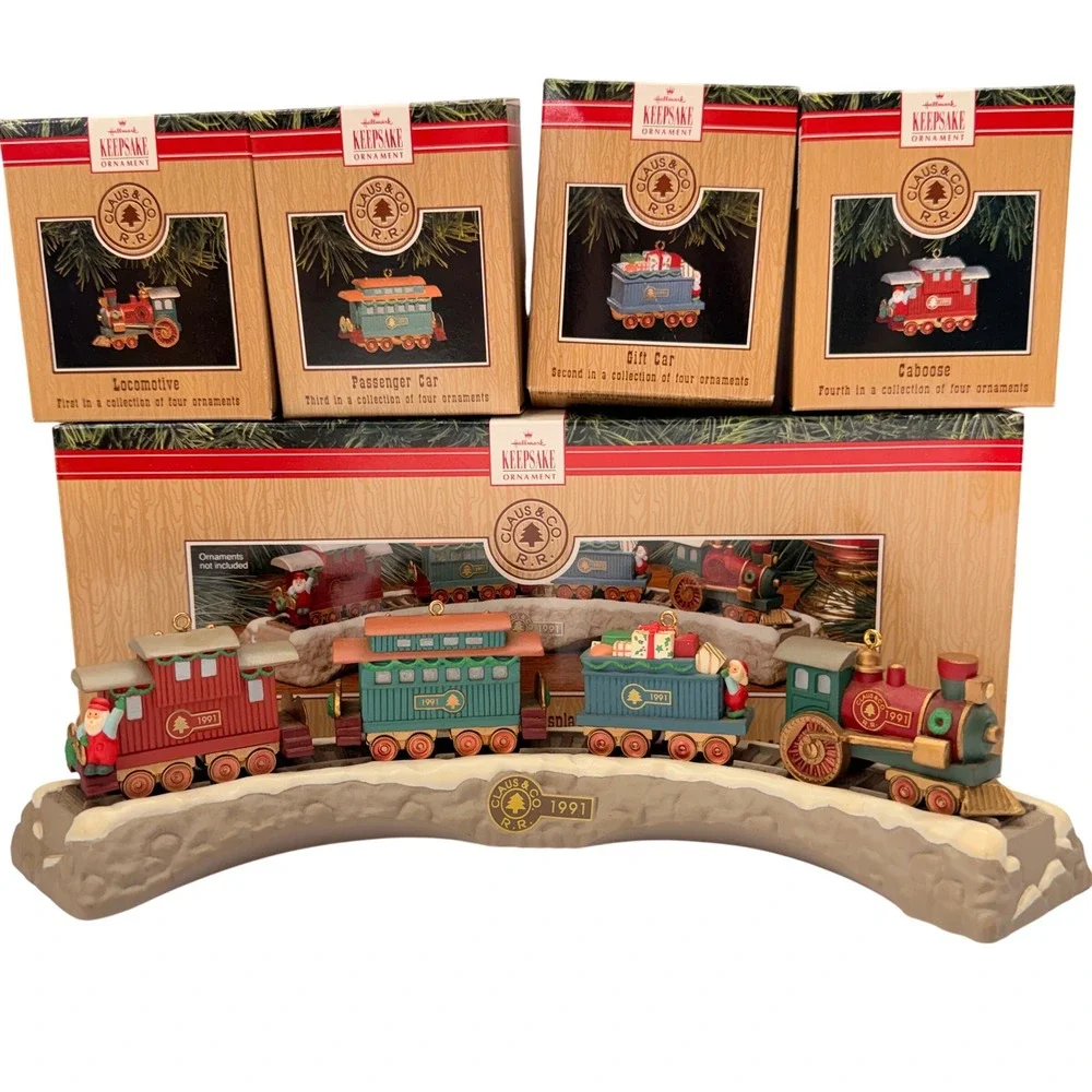 1991 Hallmark Keepsake Claus & Co RR Train Ornament Set 1-4 with Display Base